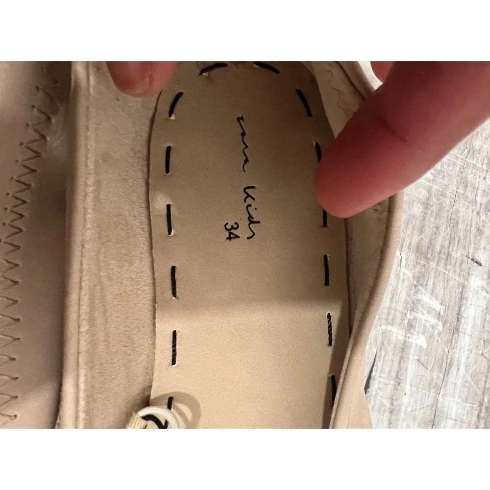 Zara Kids Ballet Flats 34 US 2.5 Beige Nude Black Cap Toe Leather Flats Bow Shoe